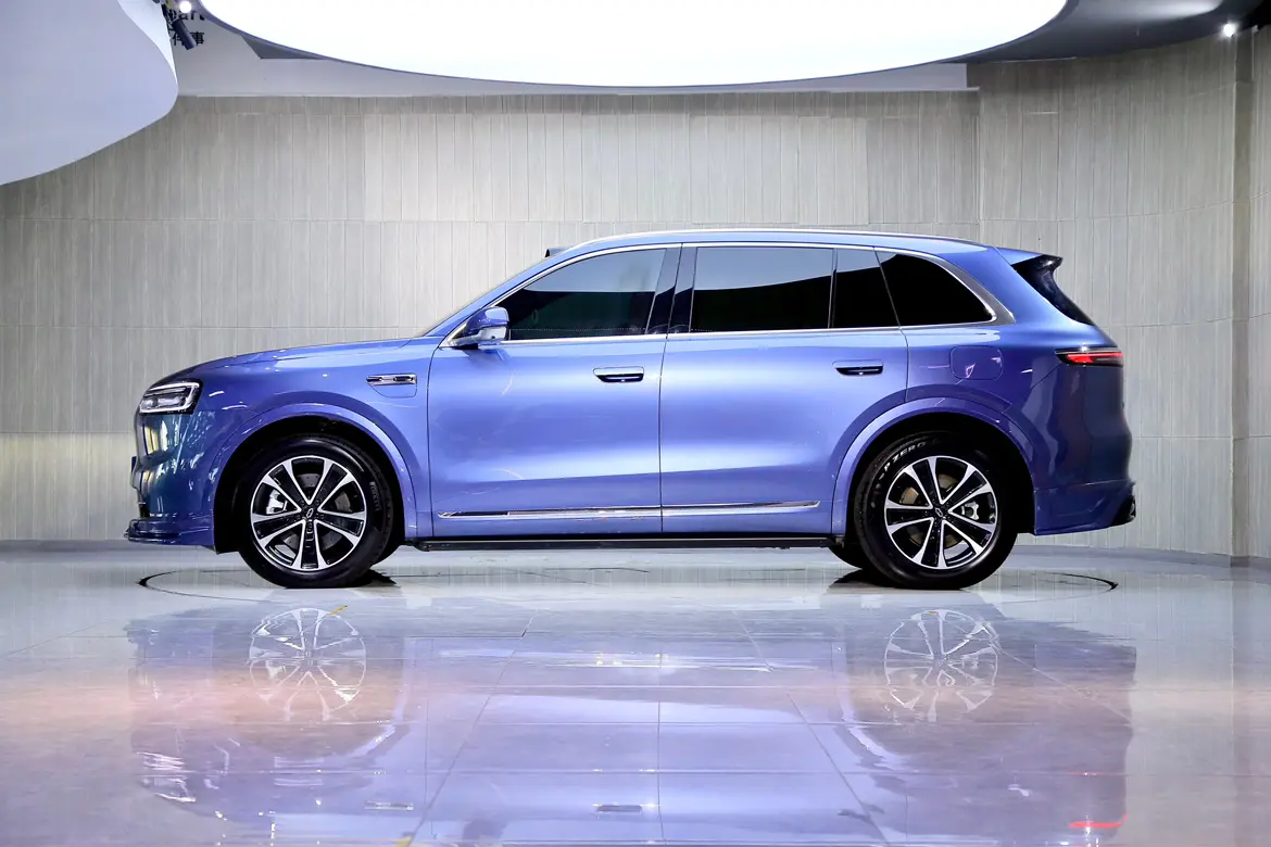 AITO M7