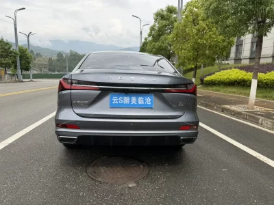 Roewe i5