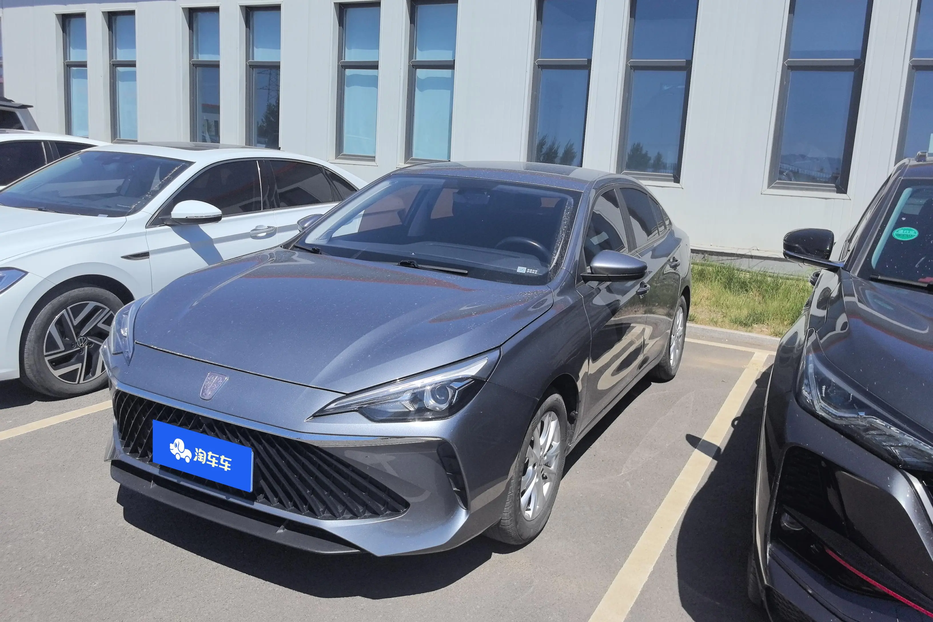 Roewe i5