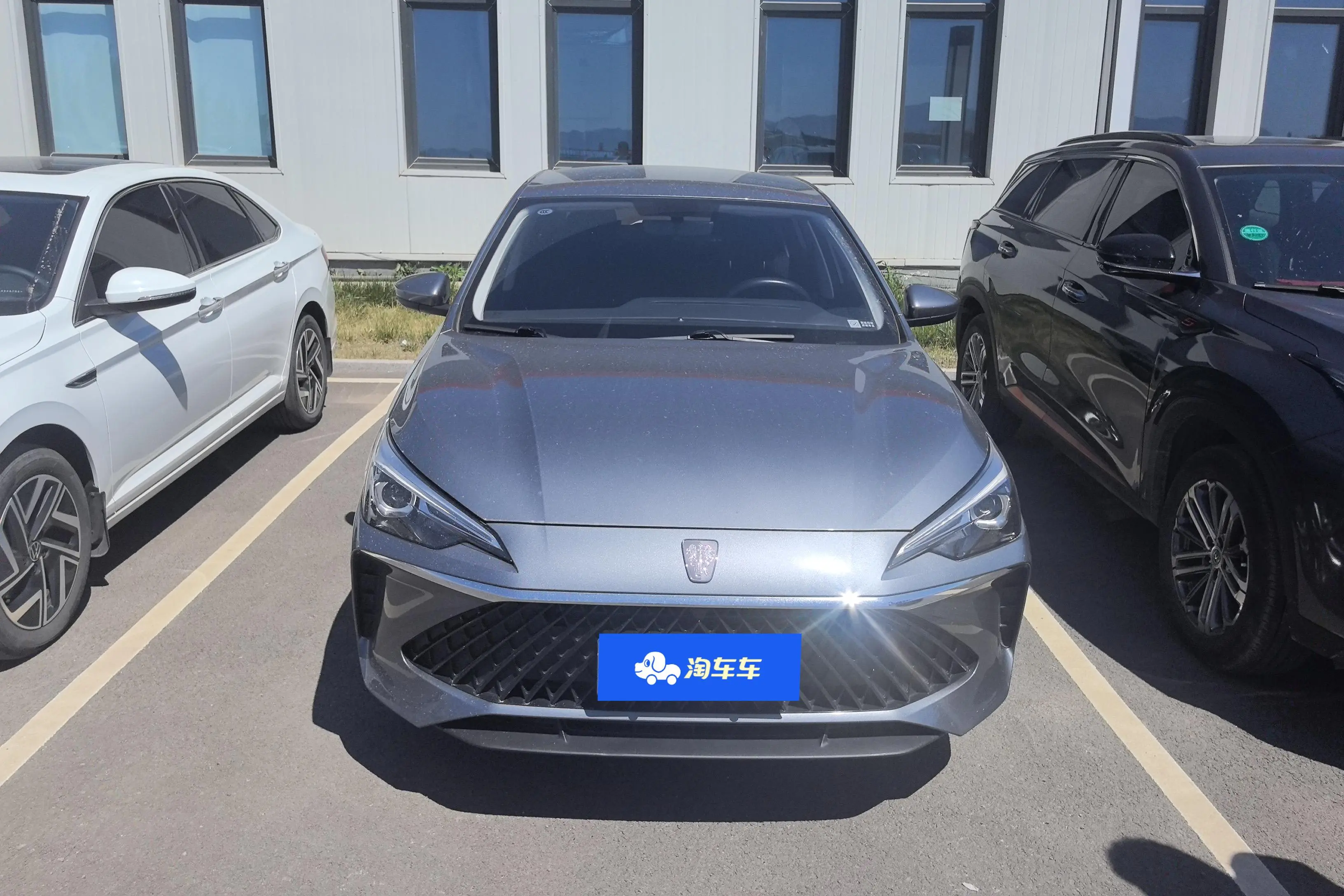 Roewe i5