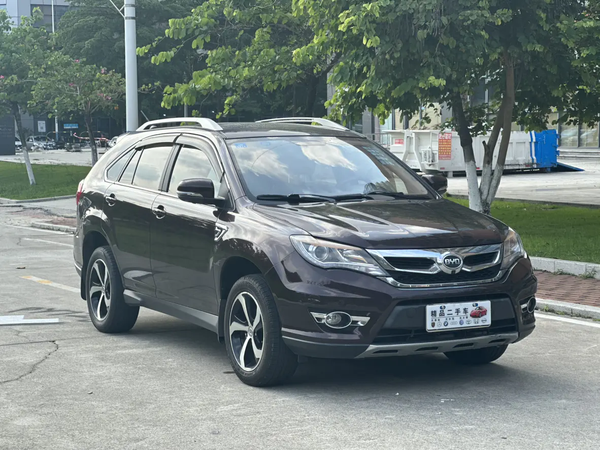 BYD S7