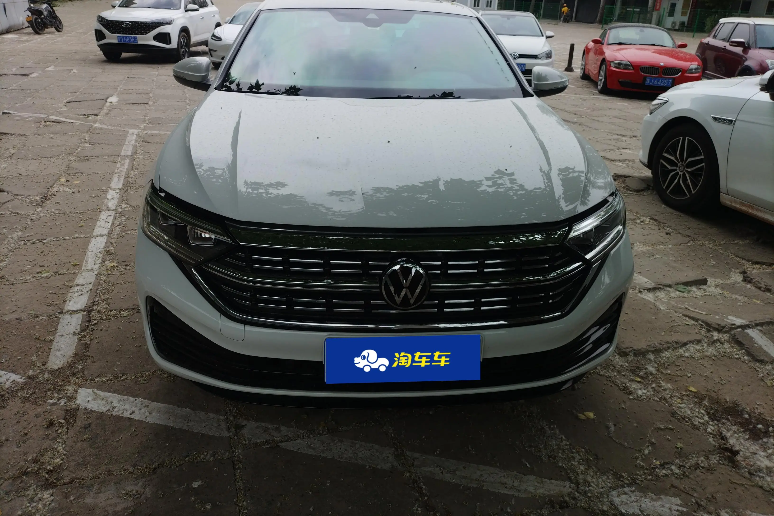 Volkswagen Sagitar