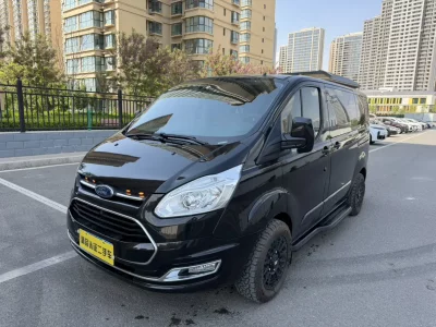 Ford Toureo