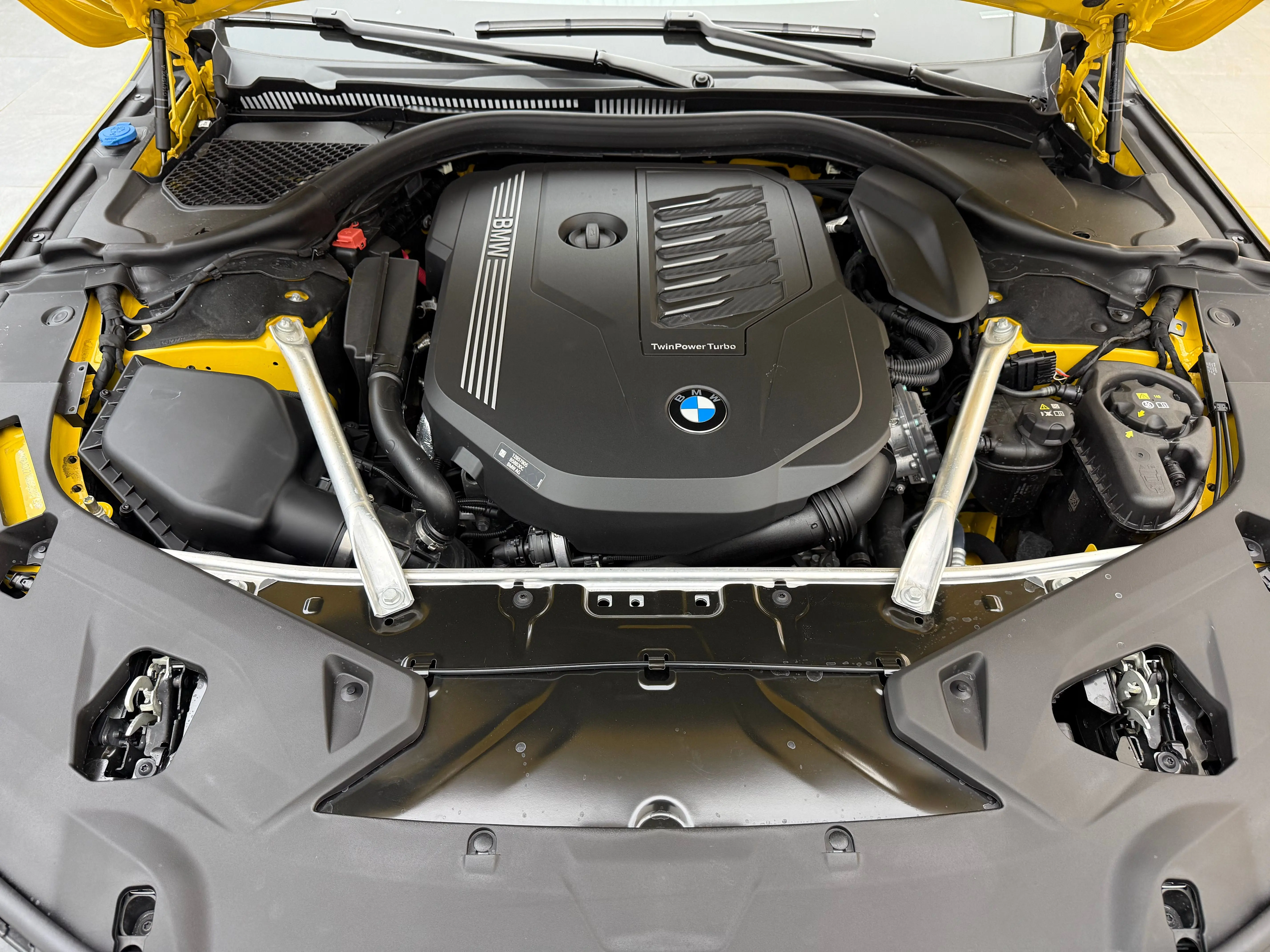 BMW 8 Series