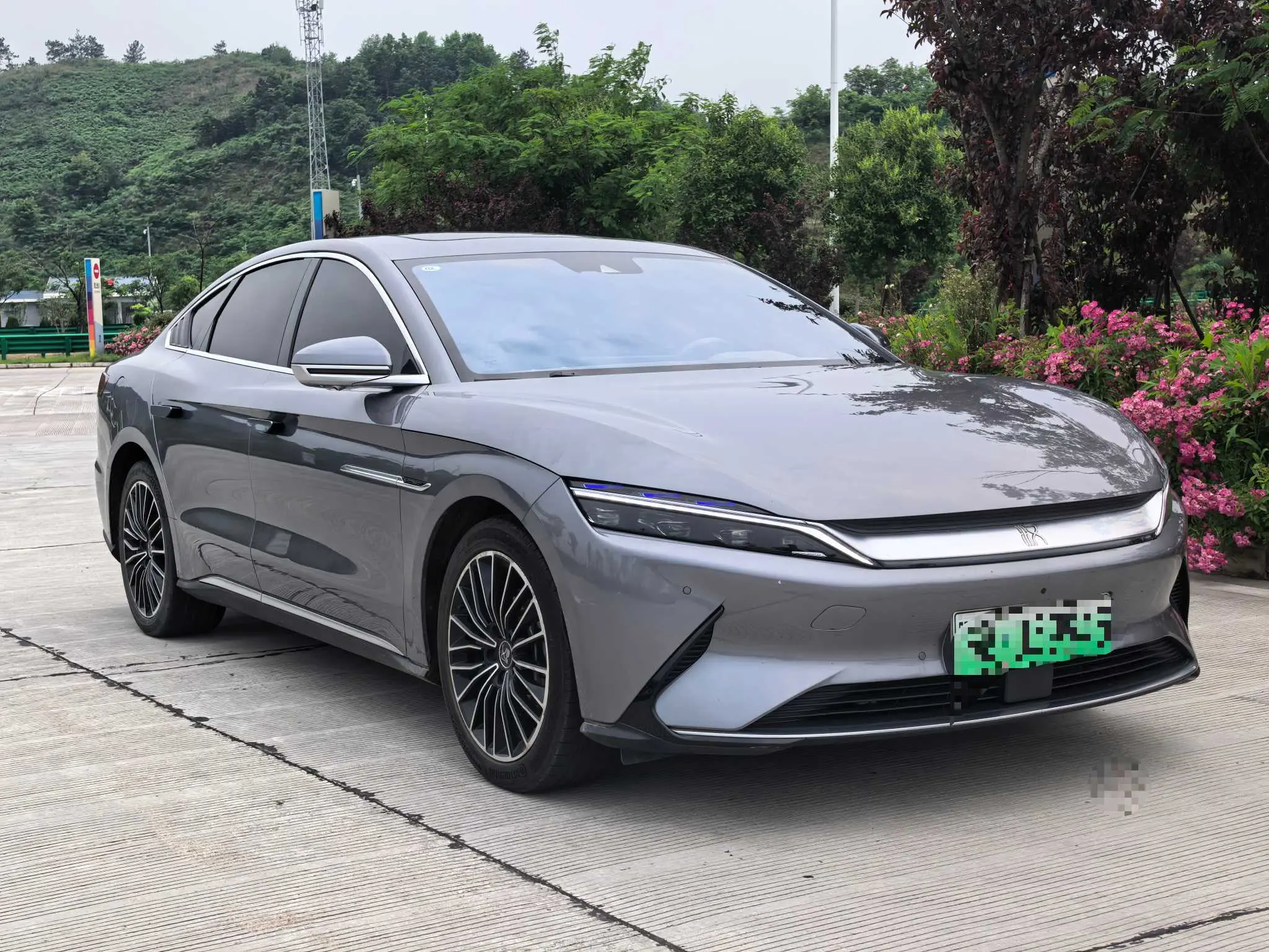 BYD Han EV