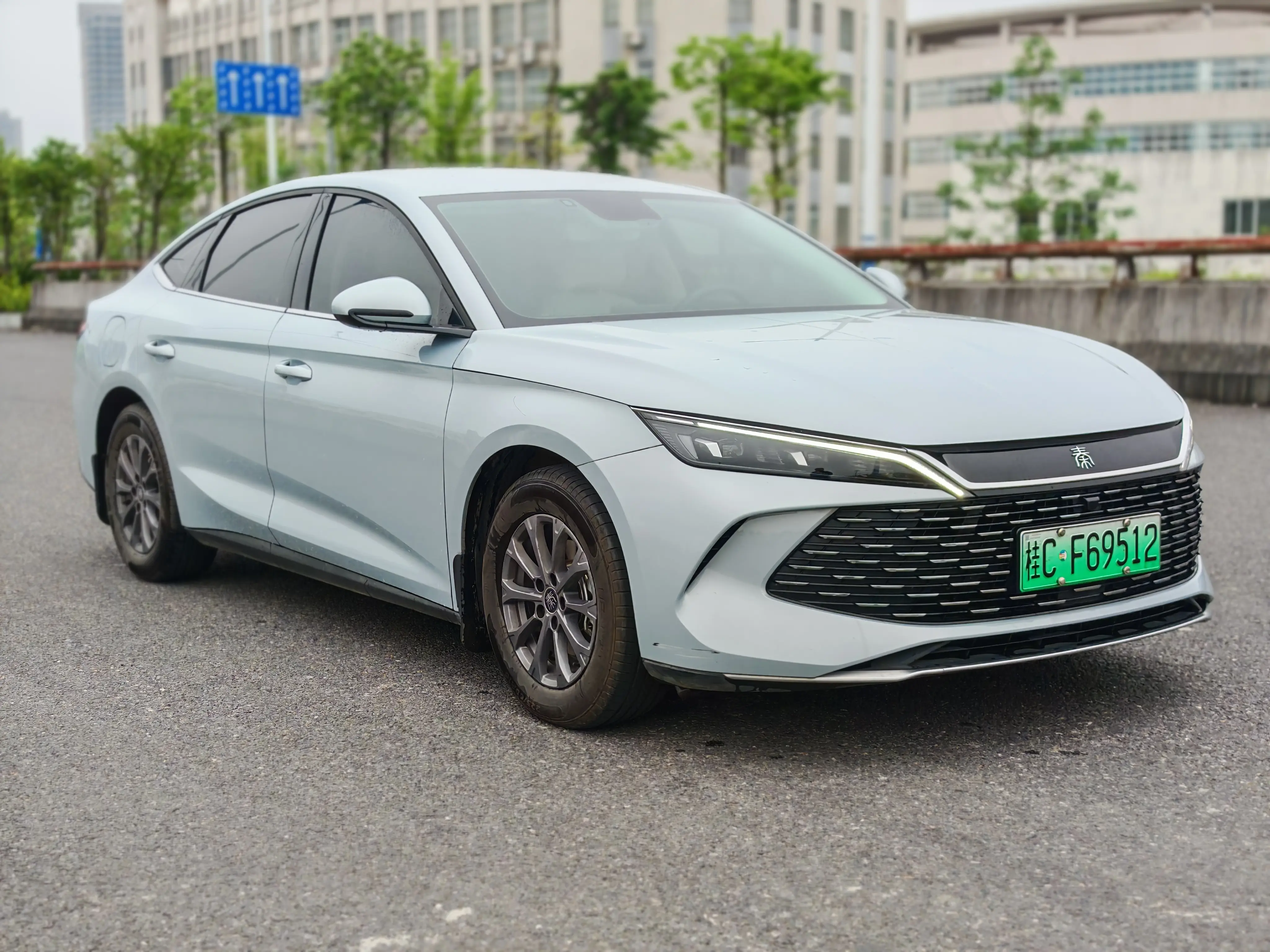 BYD Qin L DM
