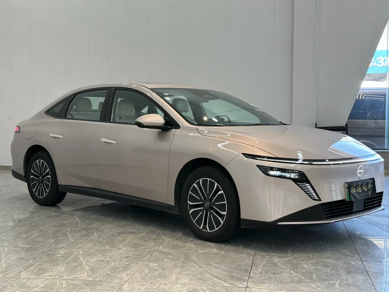 Nissan N6