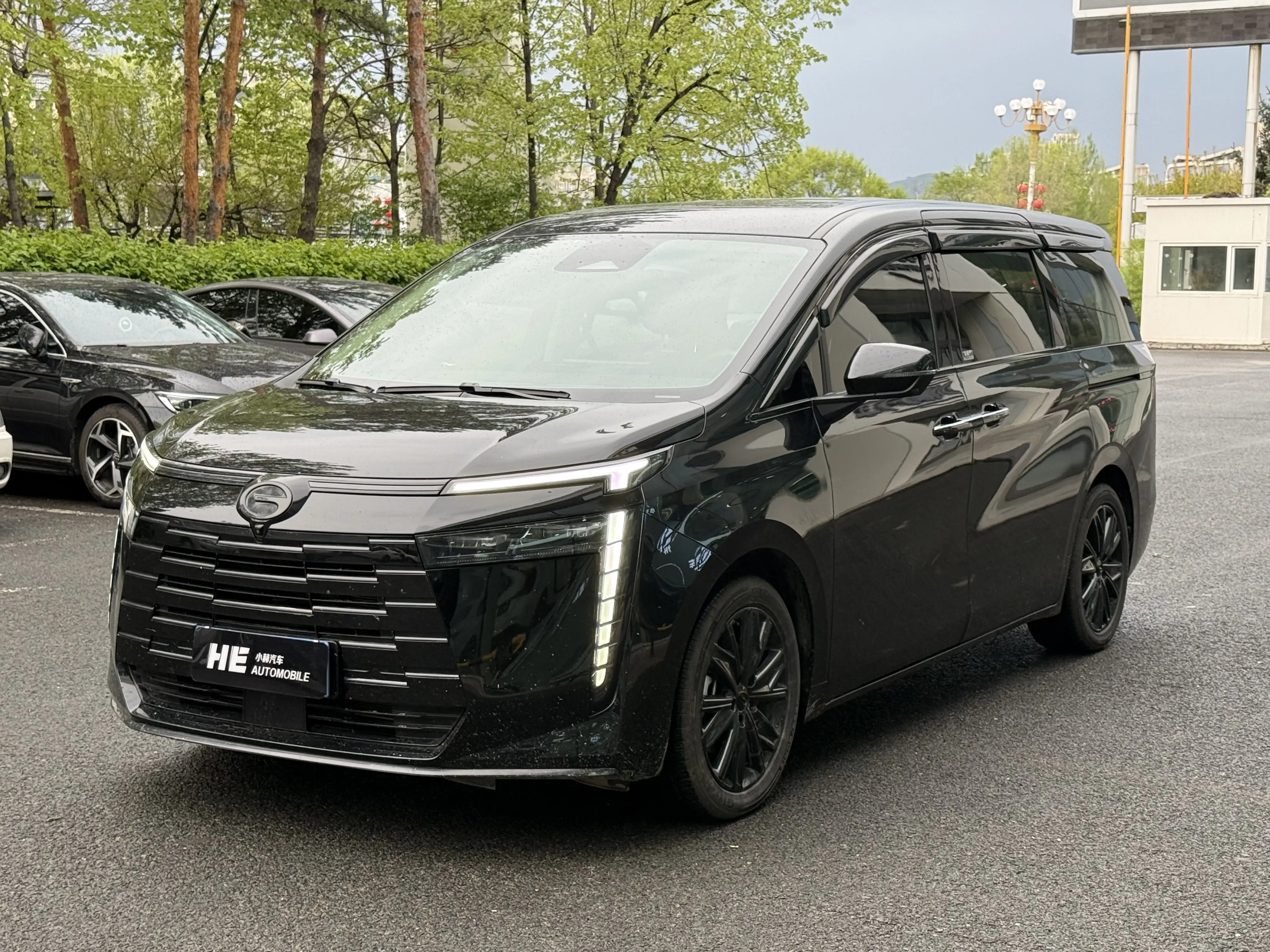 GAC Trumpchi E8