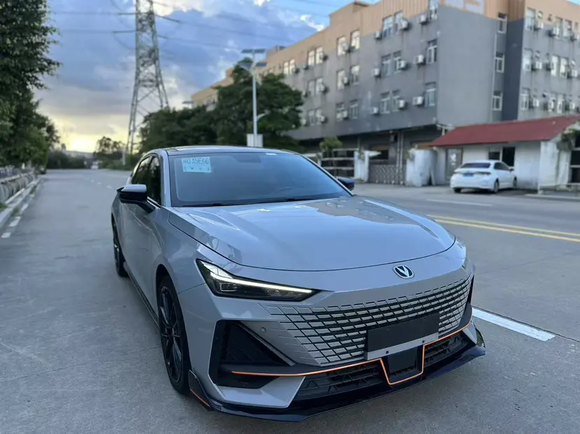 Changan UNI-V