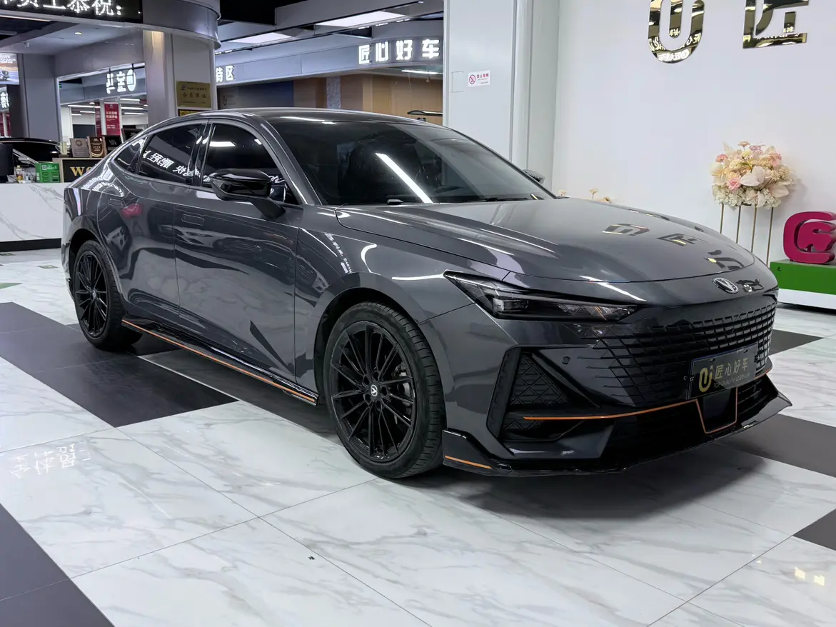 Changan UNI-V
