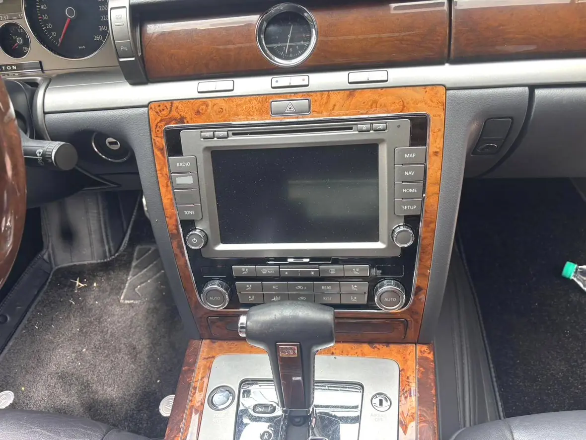 Volkswagen Phaeton / Phideon