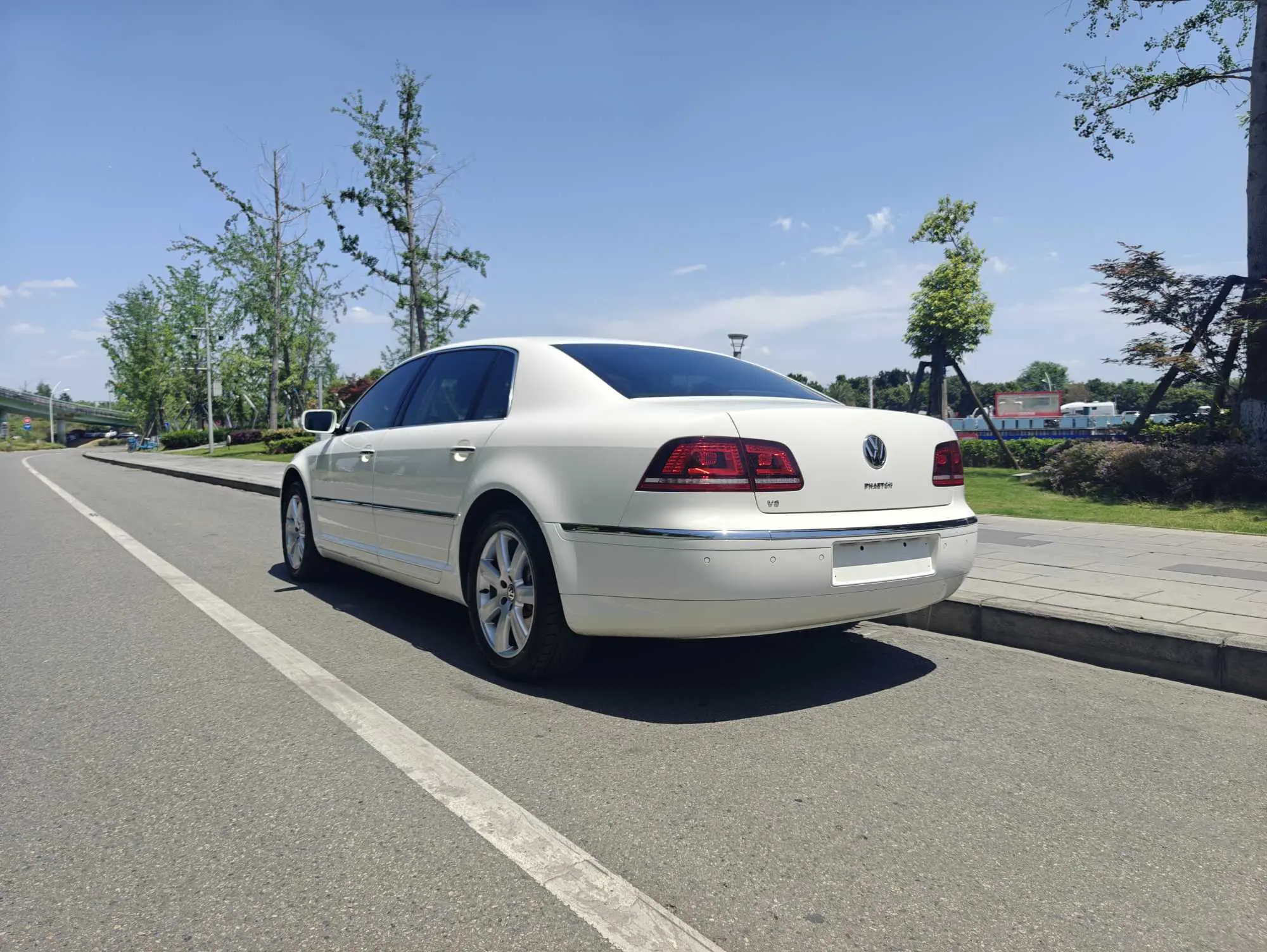 Volkswagen Phaeton / Phideon