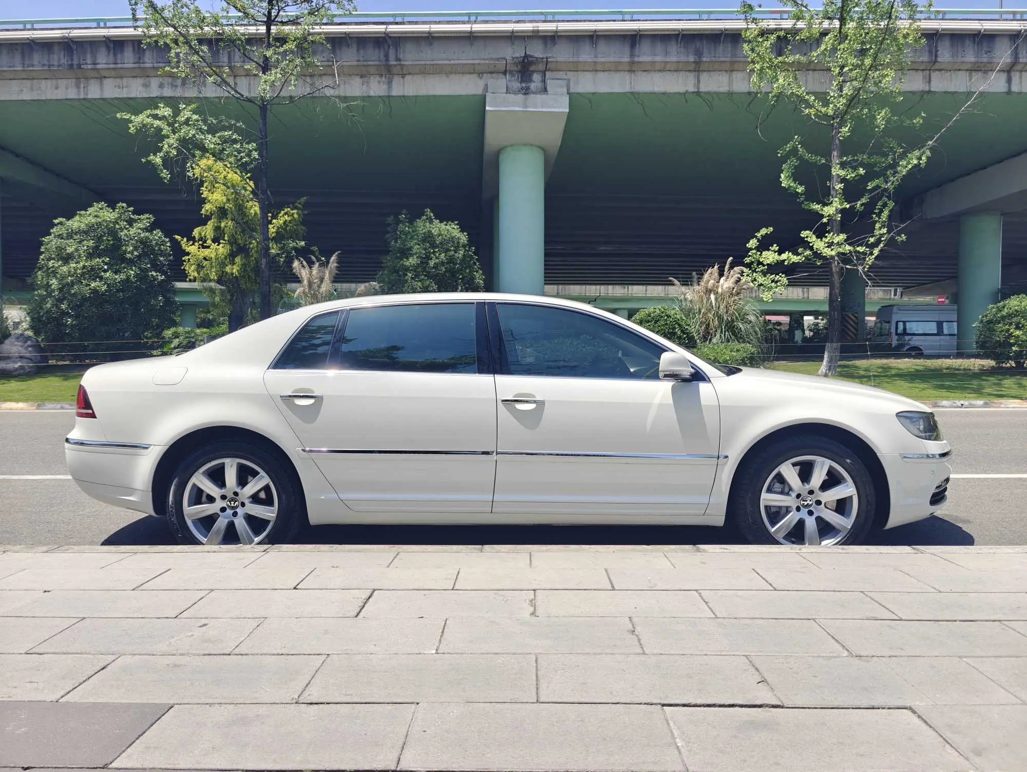 Volkswagen Phaeton / Phideon