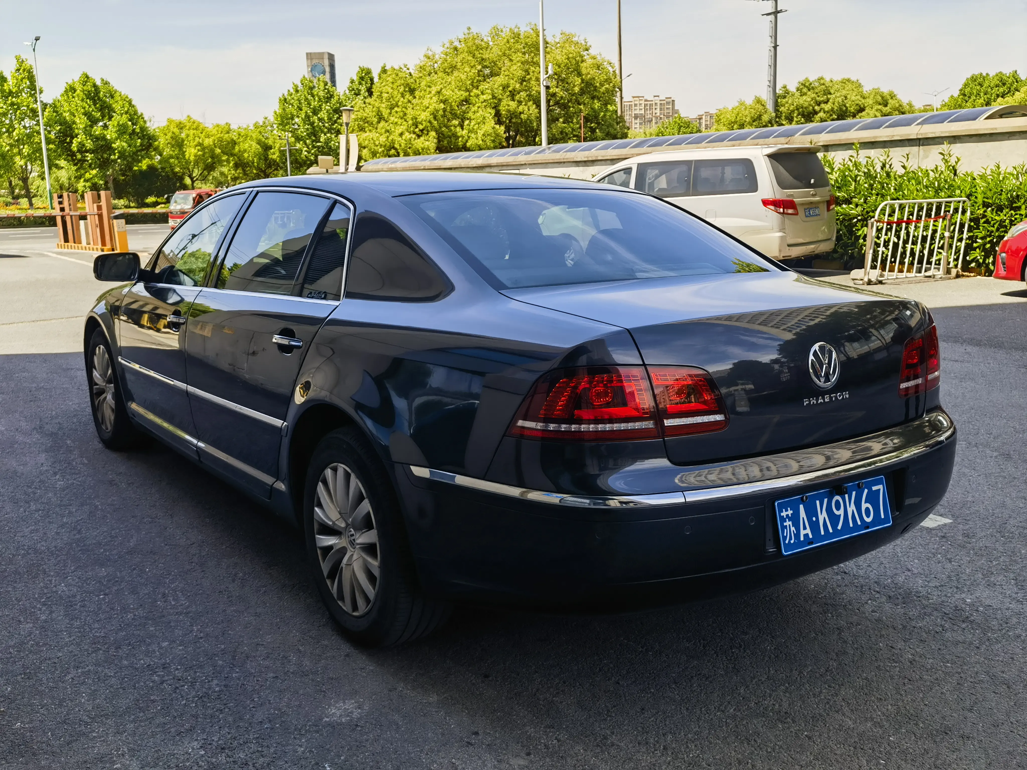 Volkswagen Phaeton / Phideon