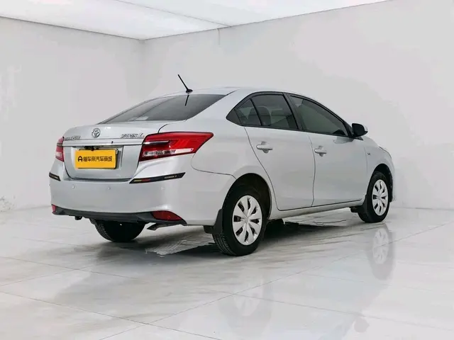 Toyota YARiS L Enjoy