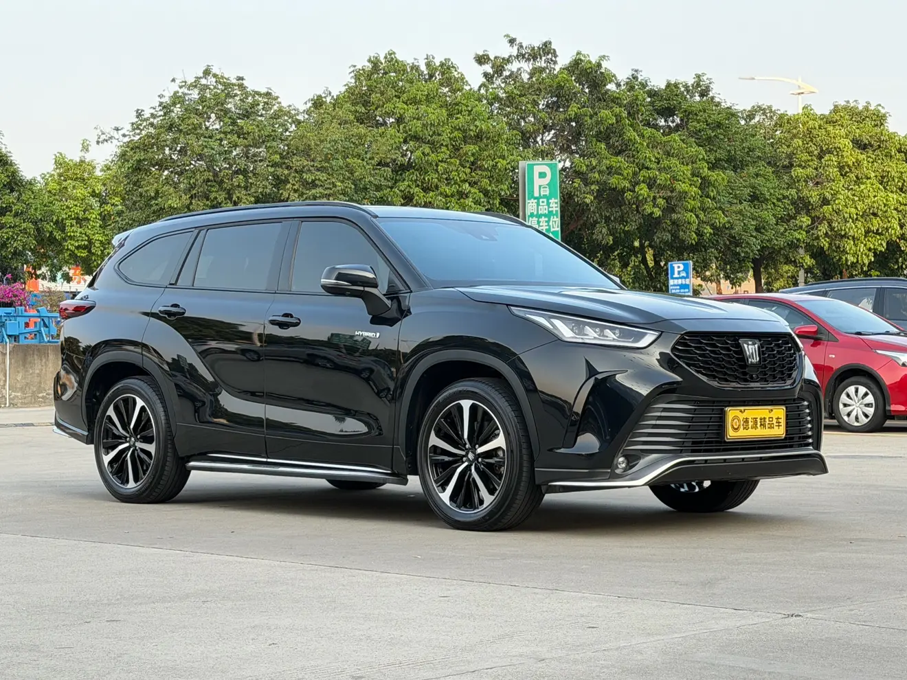 Toyota Crown Kluger