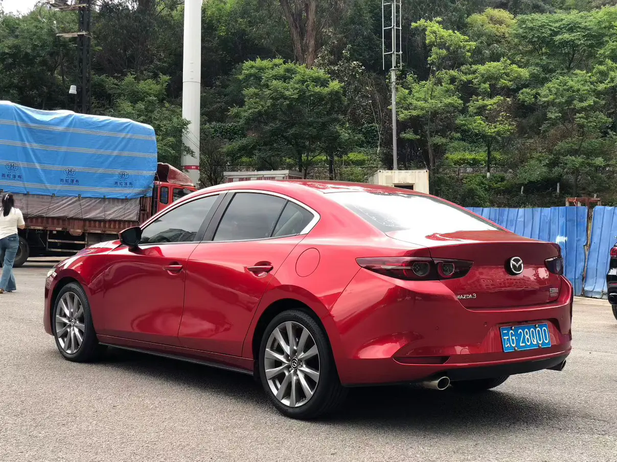 Mazda Axela