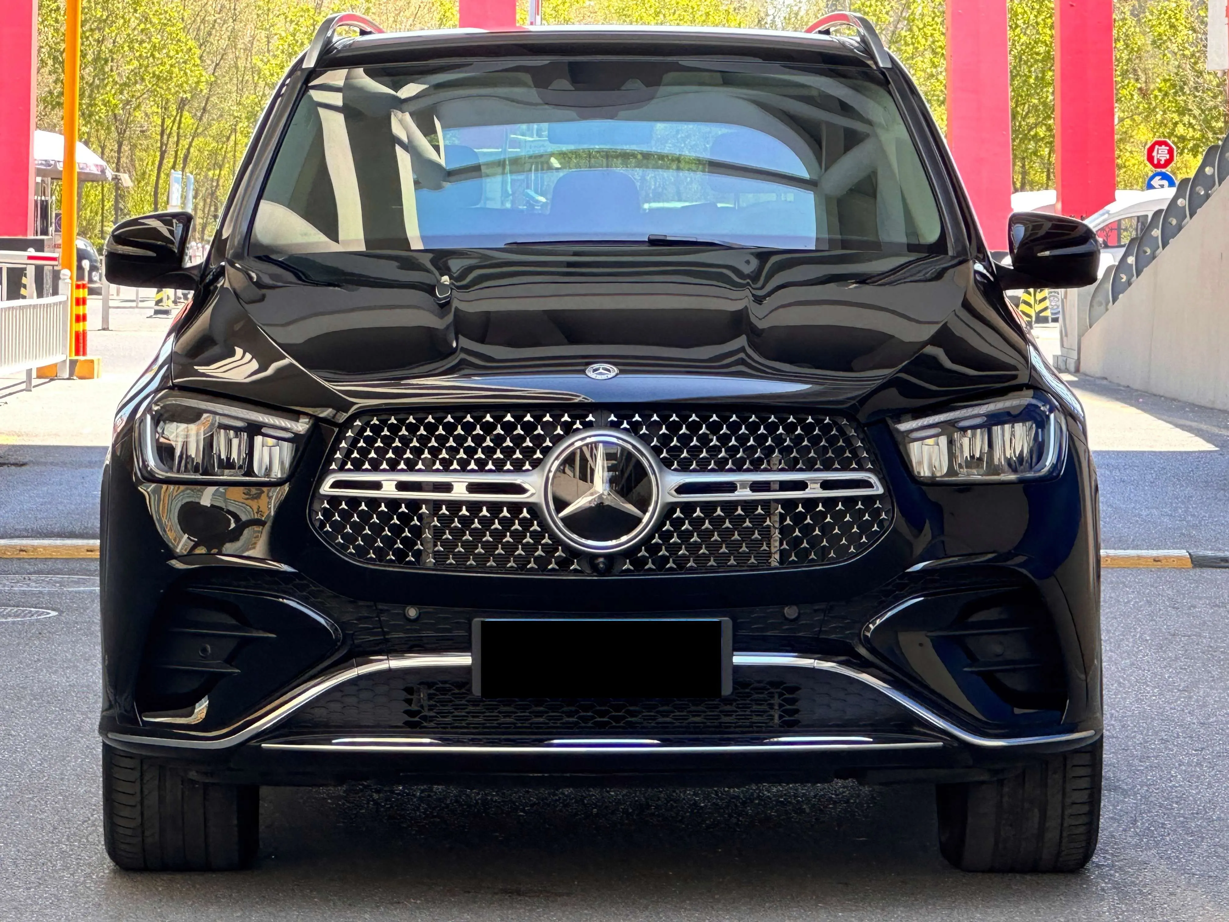 Mercedes-Benz GLE (Imported)