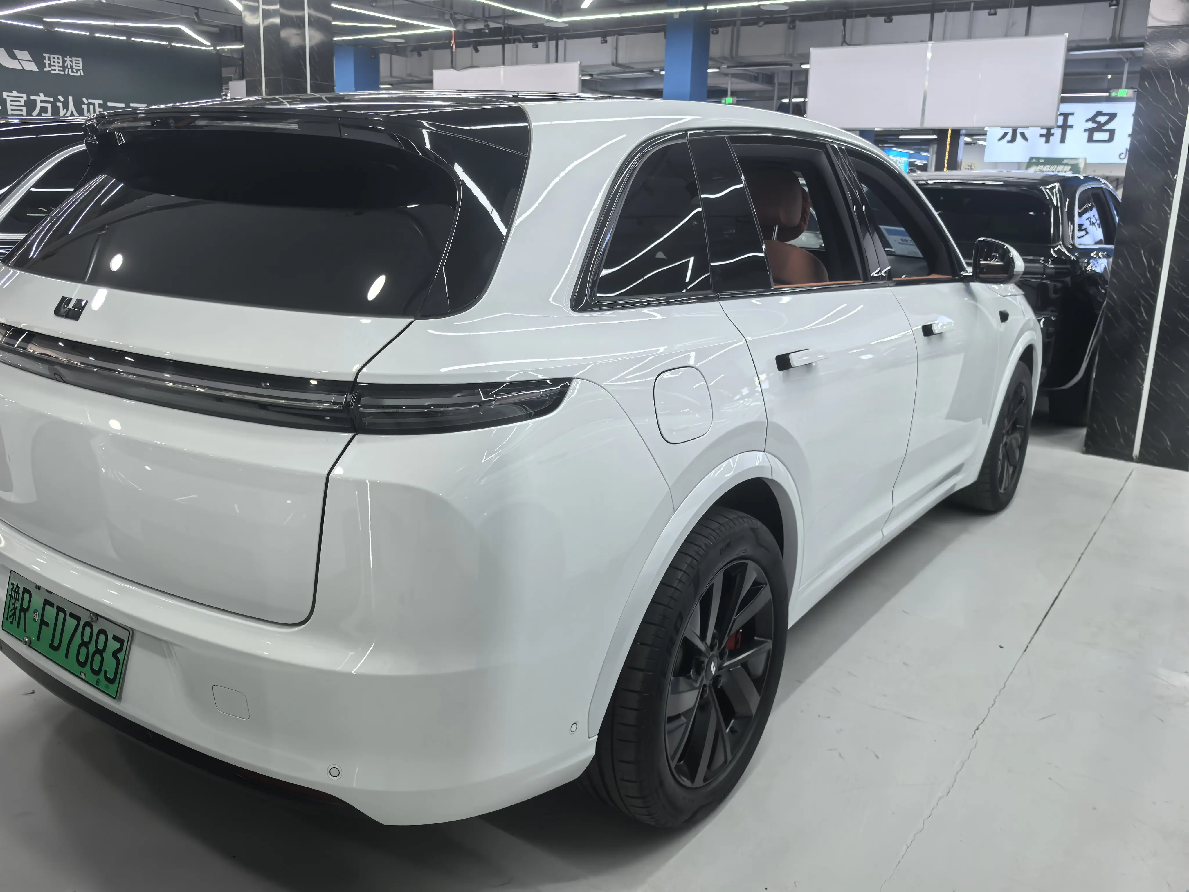 Lixiang L7