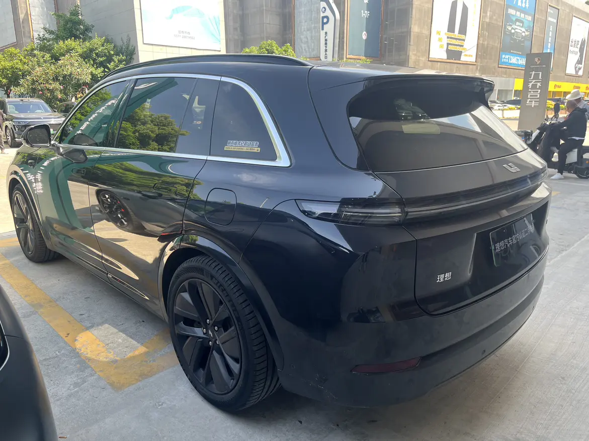Lixiang L7