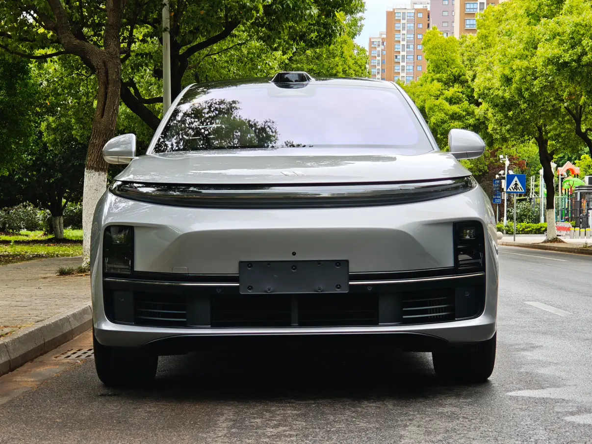 Lixiang L7