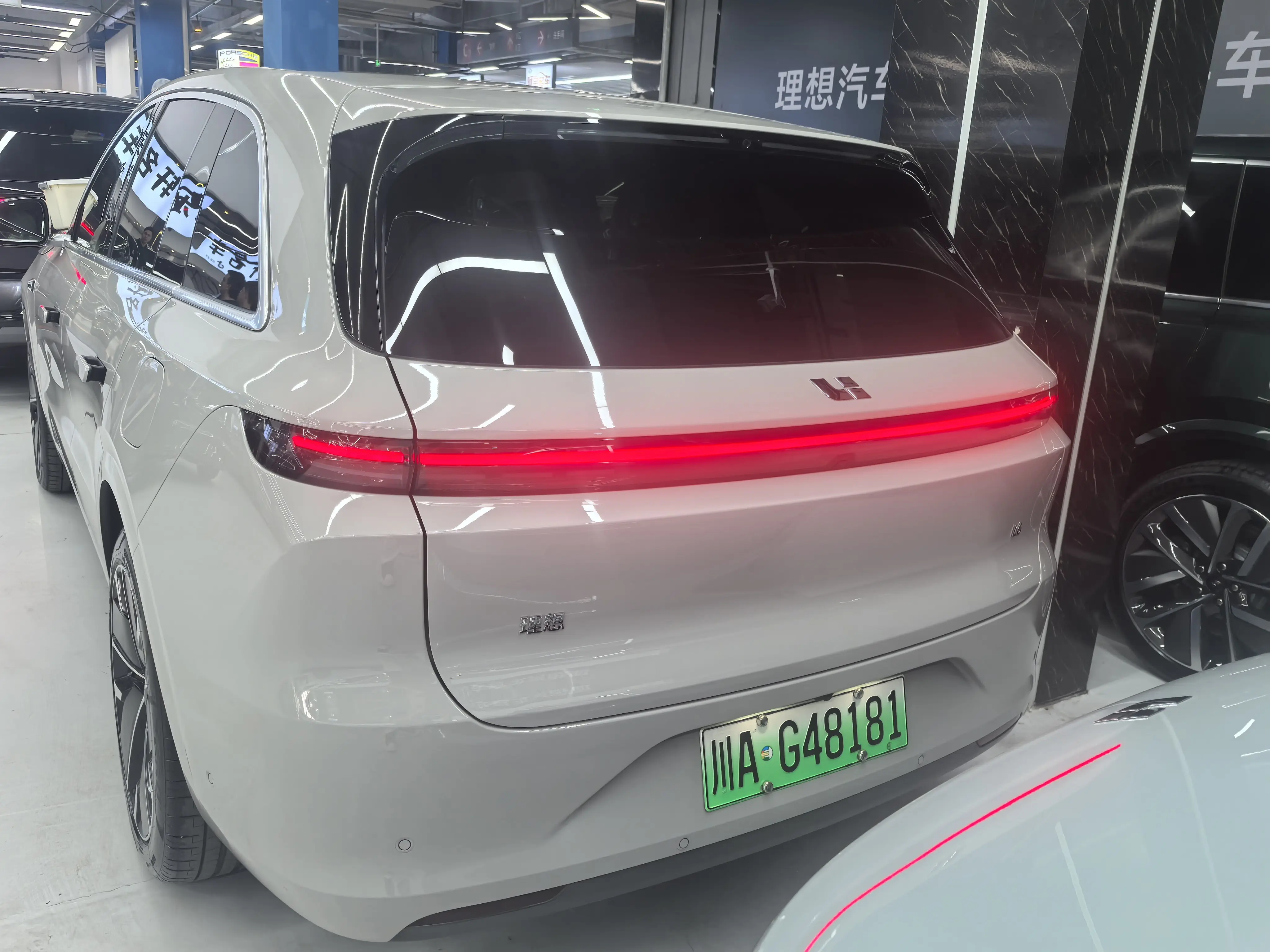 Lixiang L6