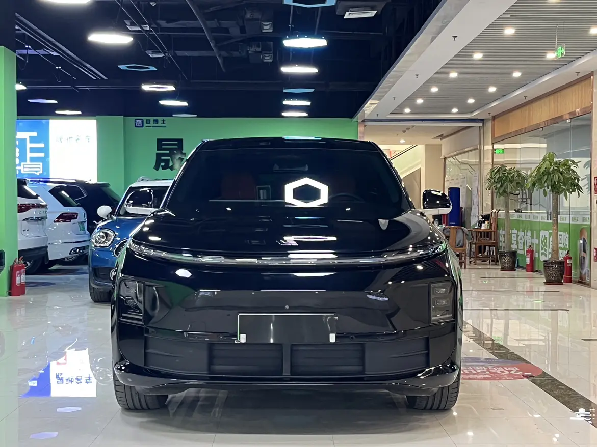 Lixiang L6