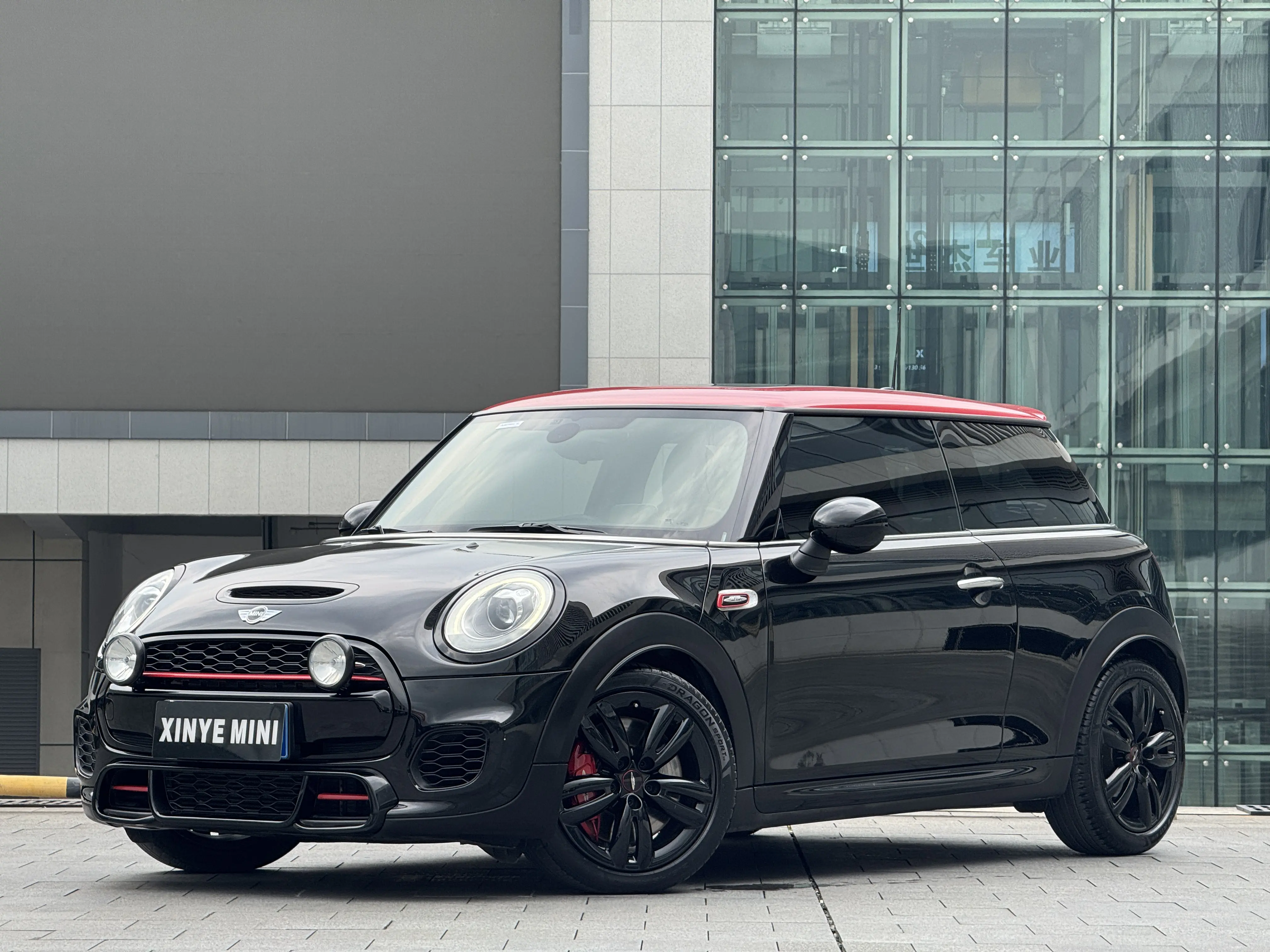 MINI JCW