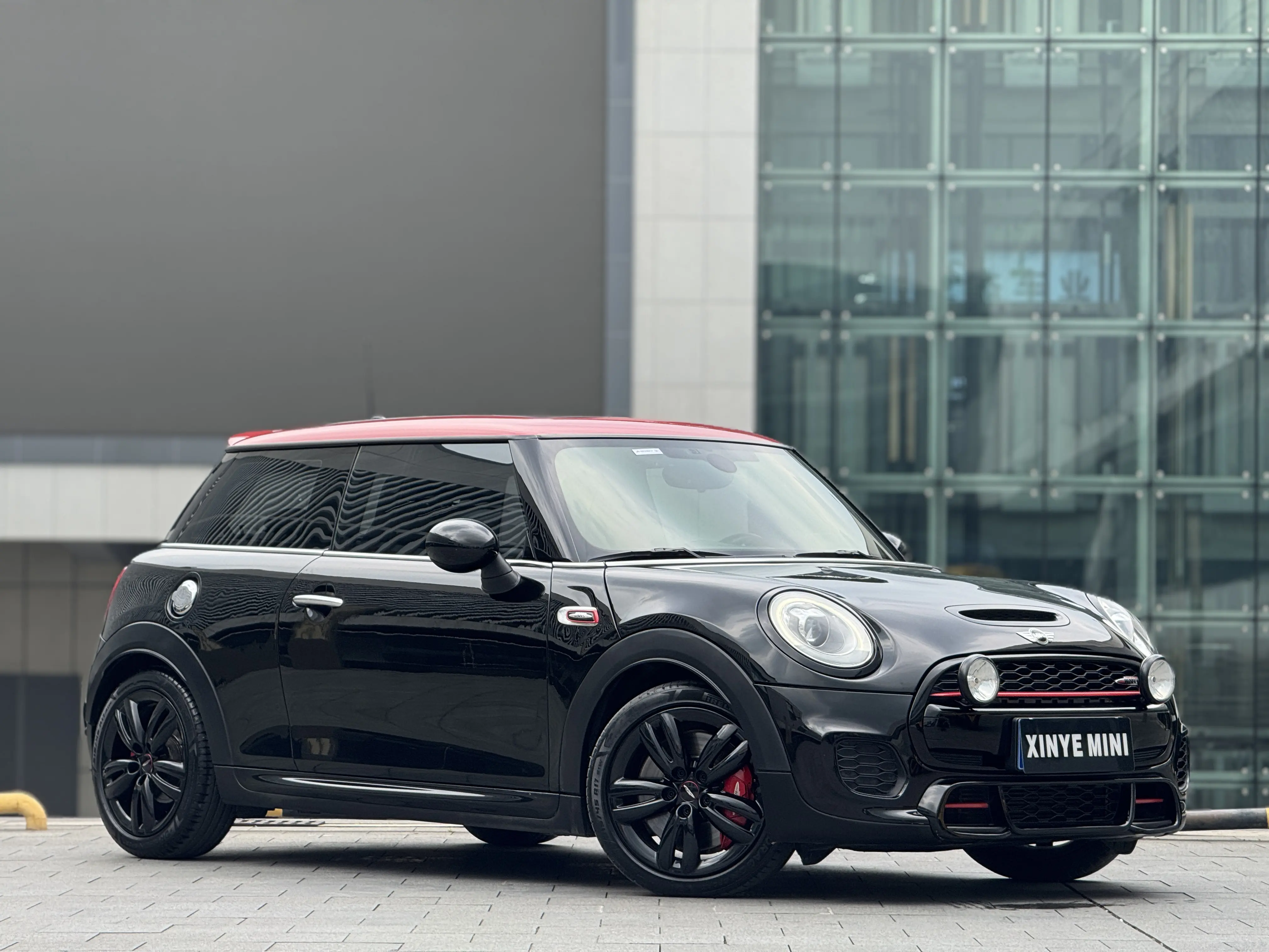 MINI JCW