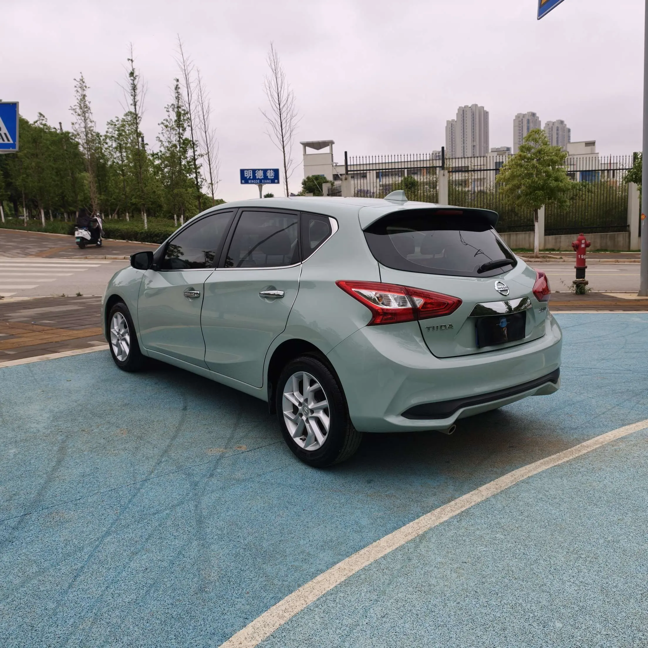 Nissan Tiida