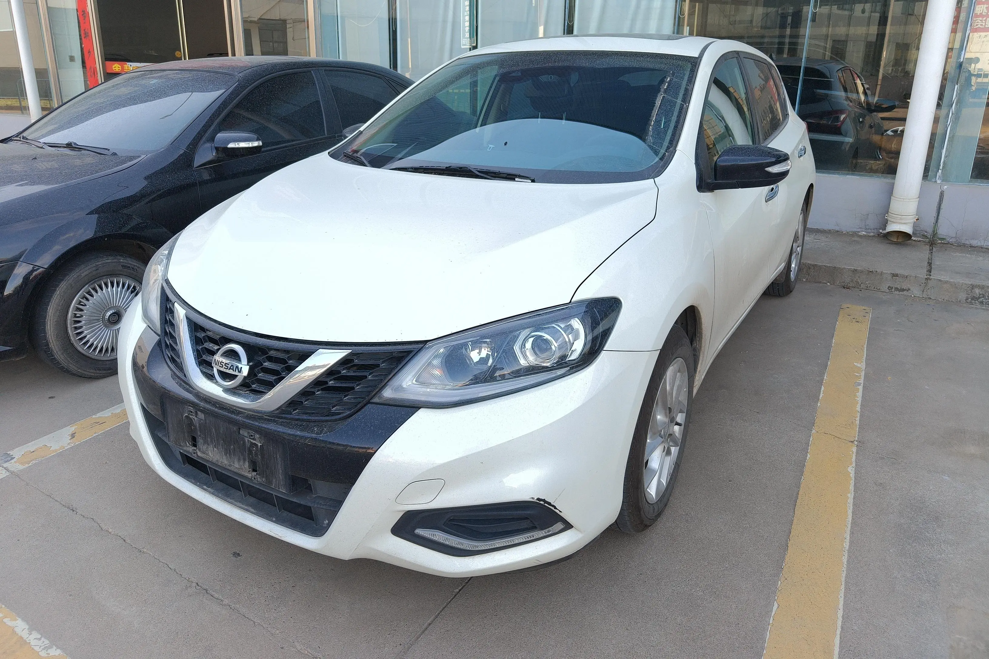Nissan Tiida