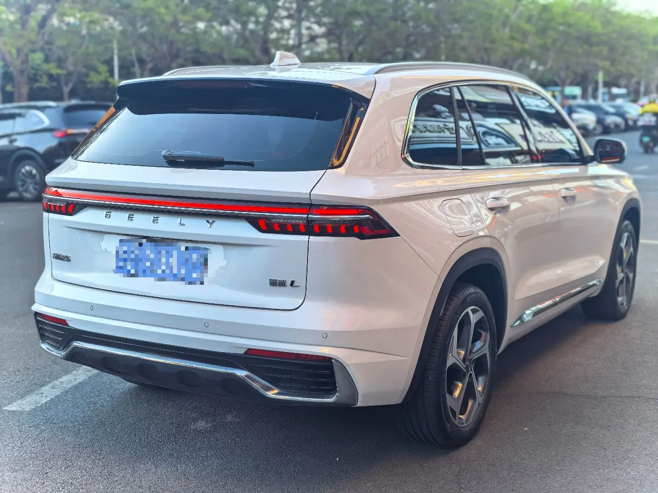 Geely Monjaro