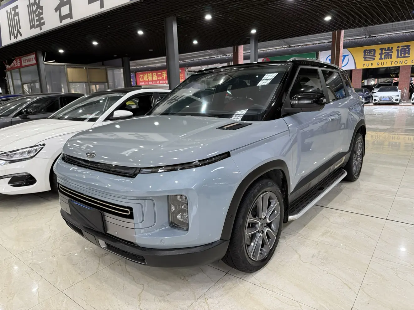 Geely ICON