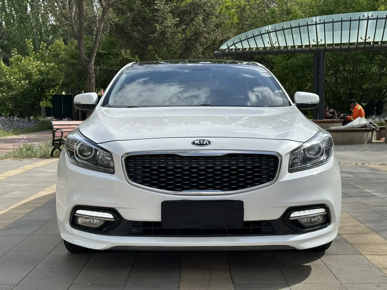 Kia K4