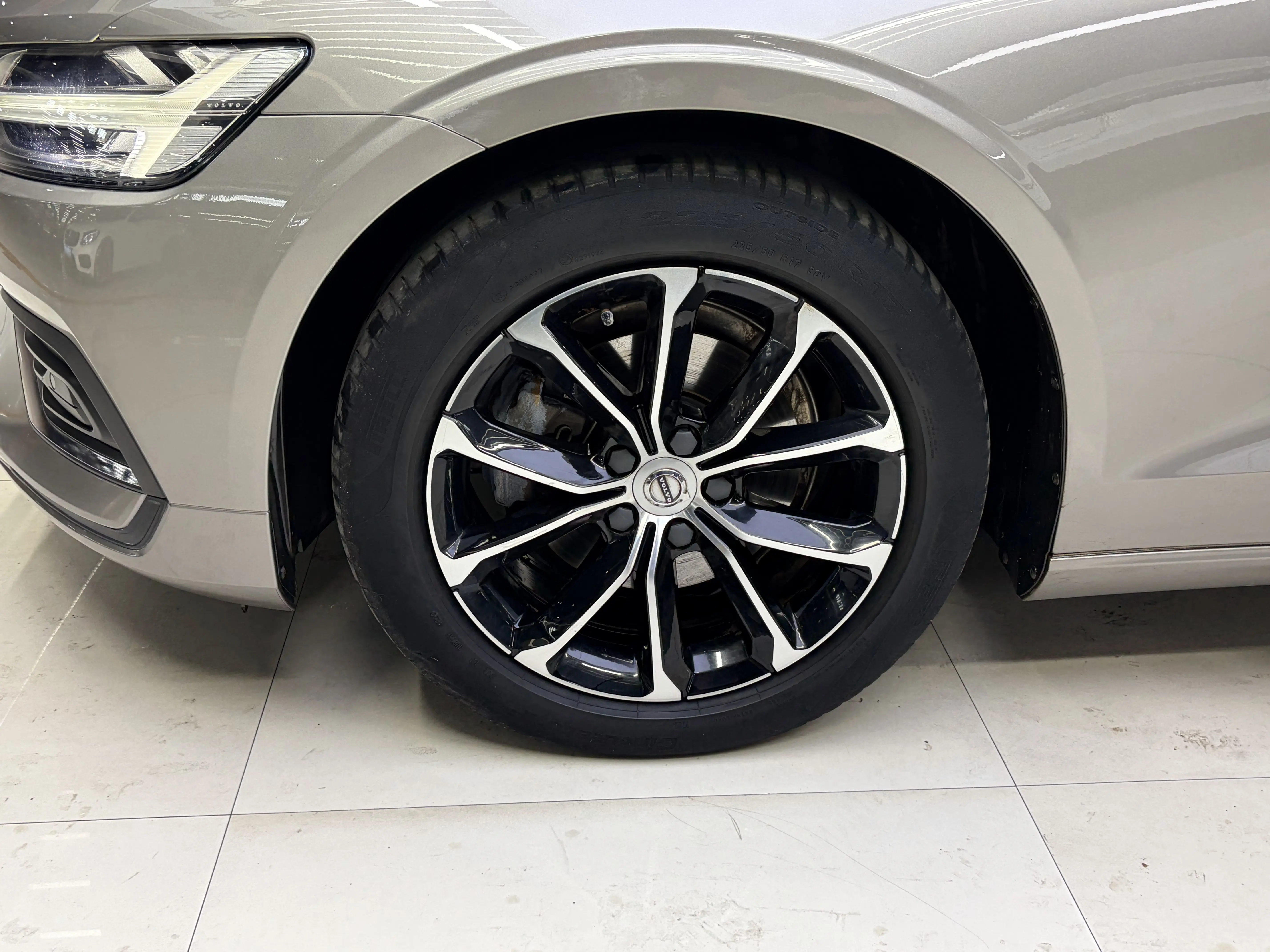 Volvo S60