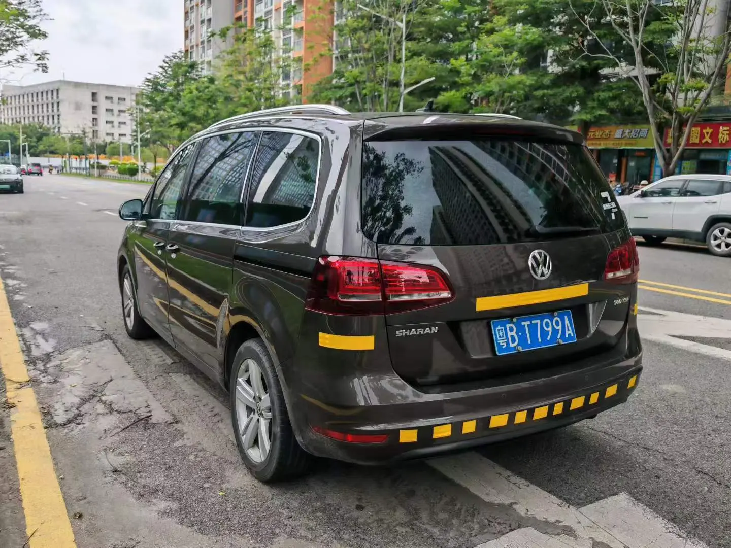 Volkswagen Sharon