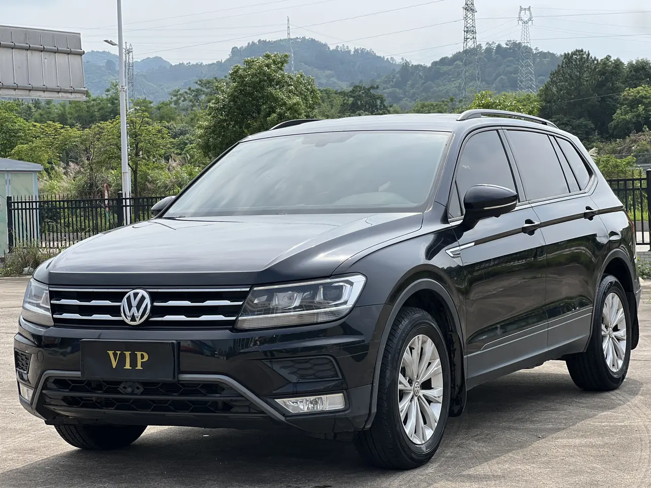 Volkswagen Tiguan L