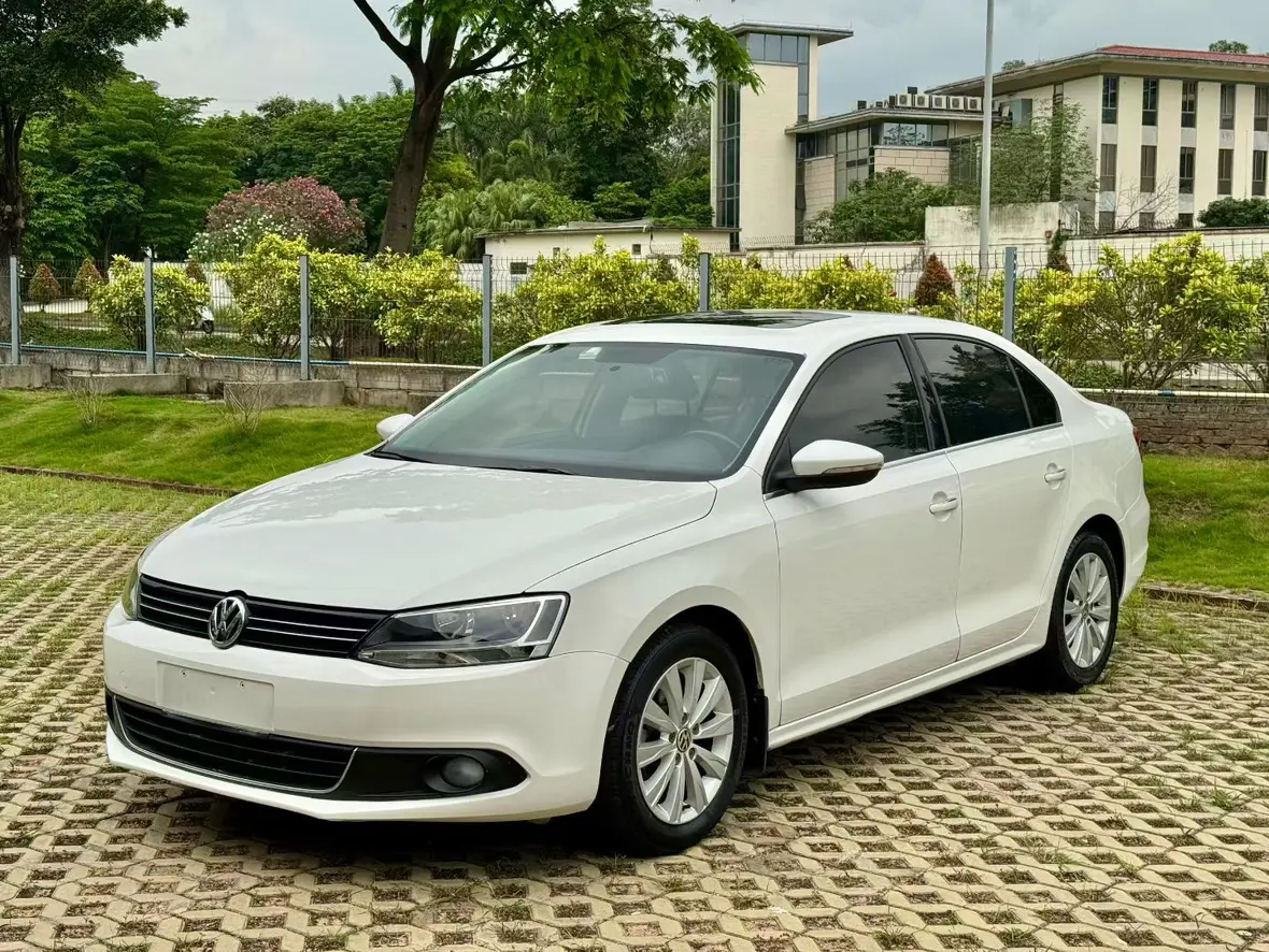 Volkswagen Sagitar