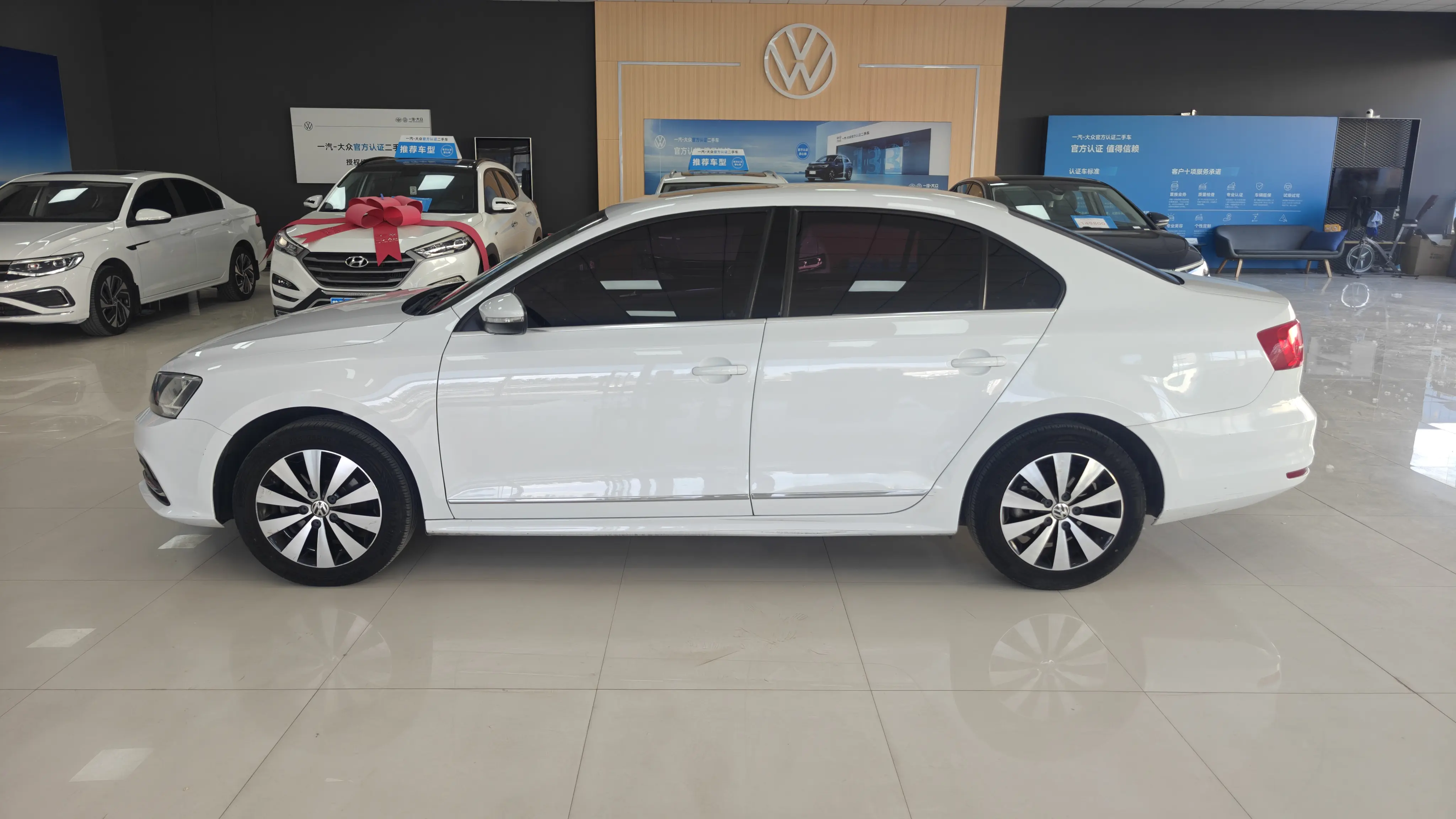 Volkswagen Sagitar