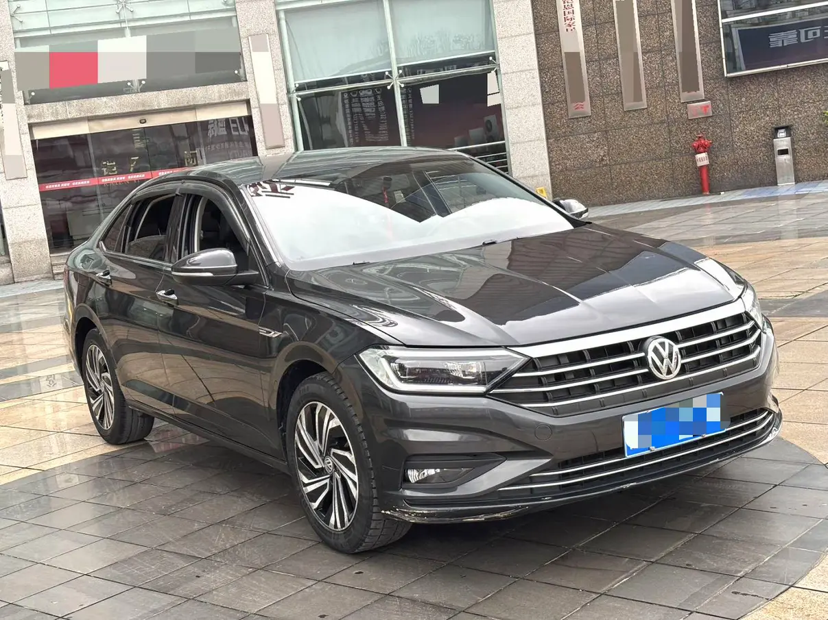 Volkswagen Sagitar