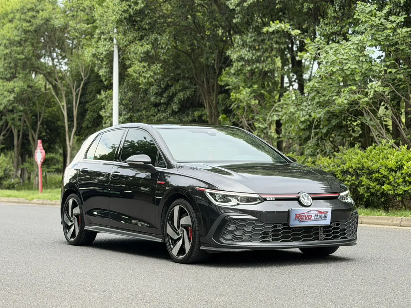 Volkswagen Golf GTI