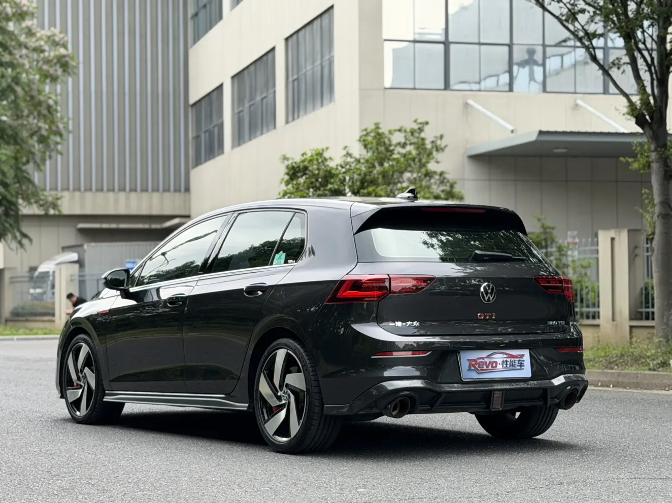 Volkswagen Golf GTI