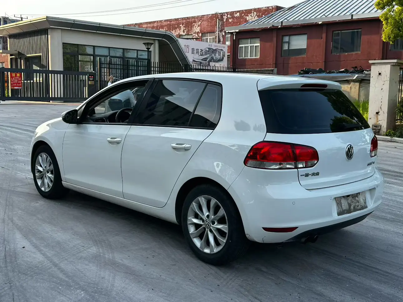 Volkswagen Golf