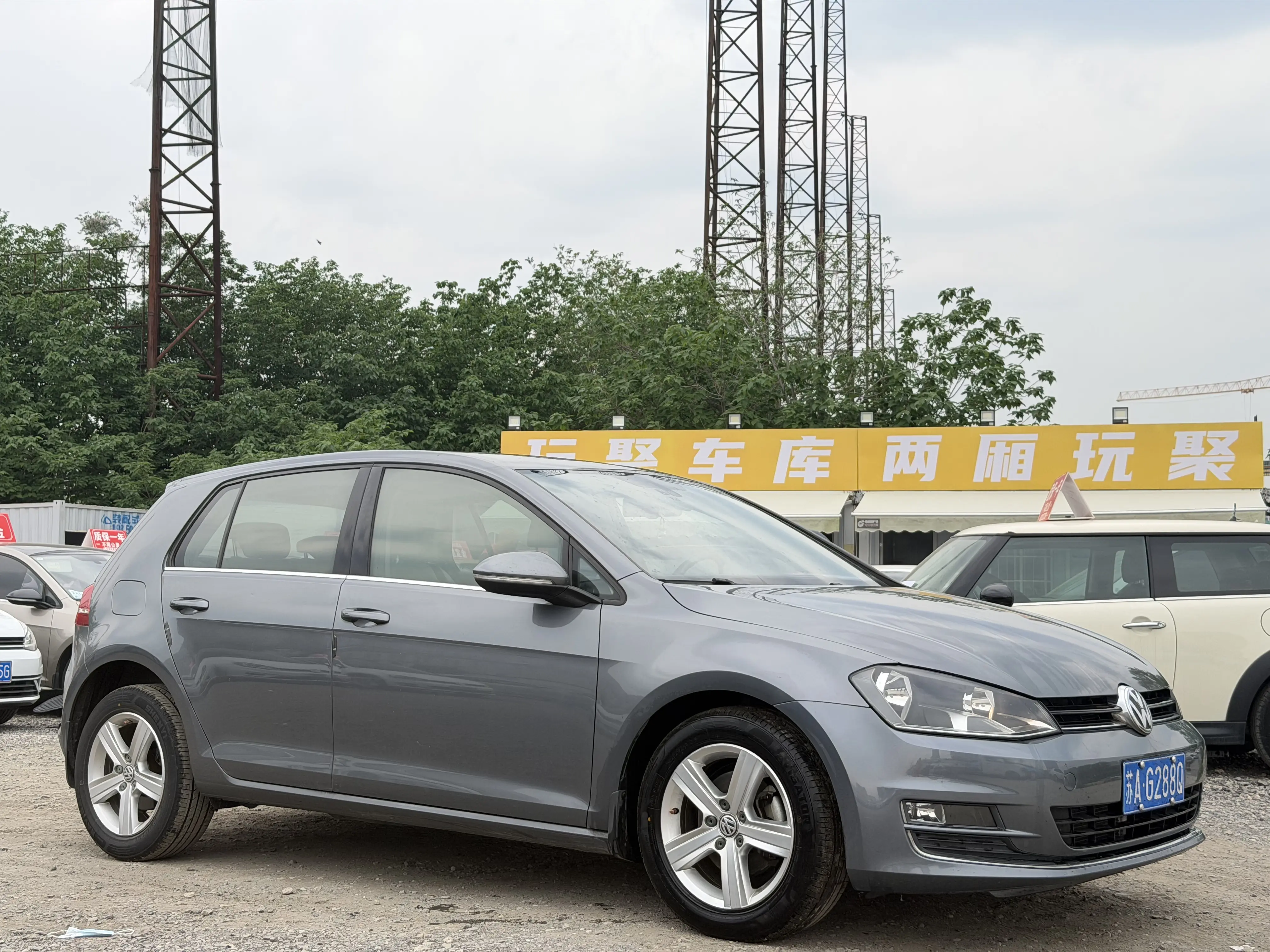 Volkswagen Golf