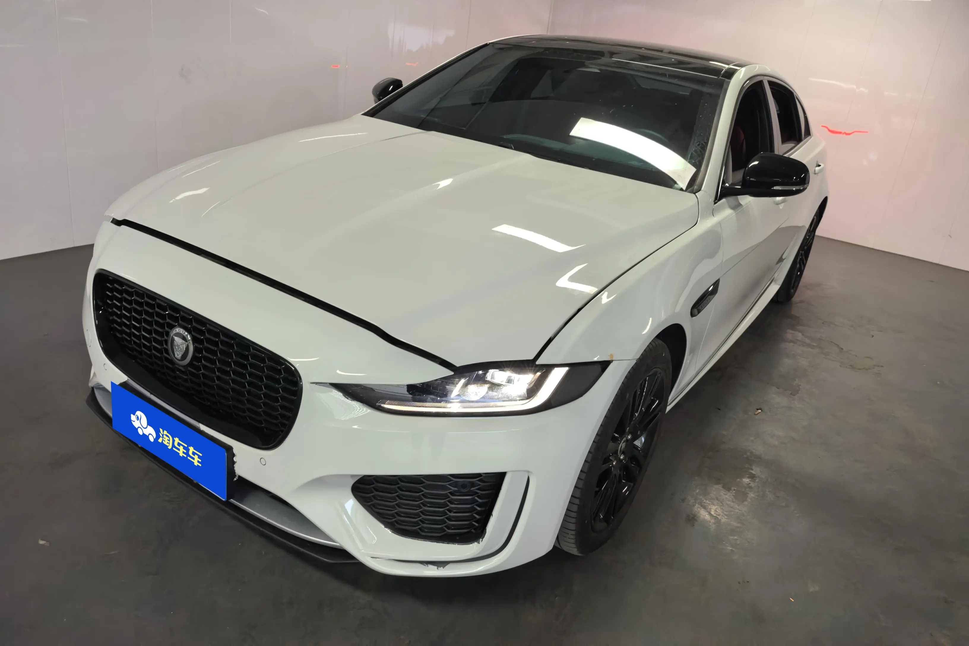 Jaguar XEL