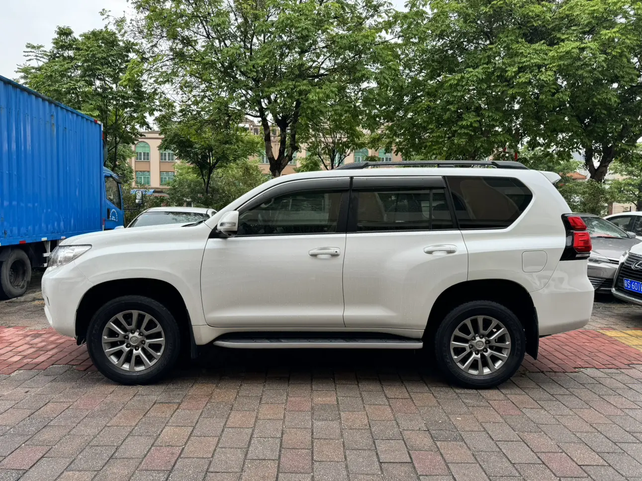 Toyota prado