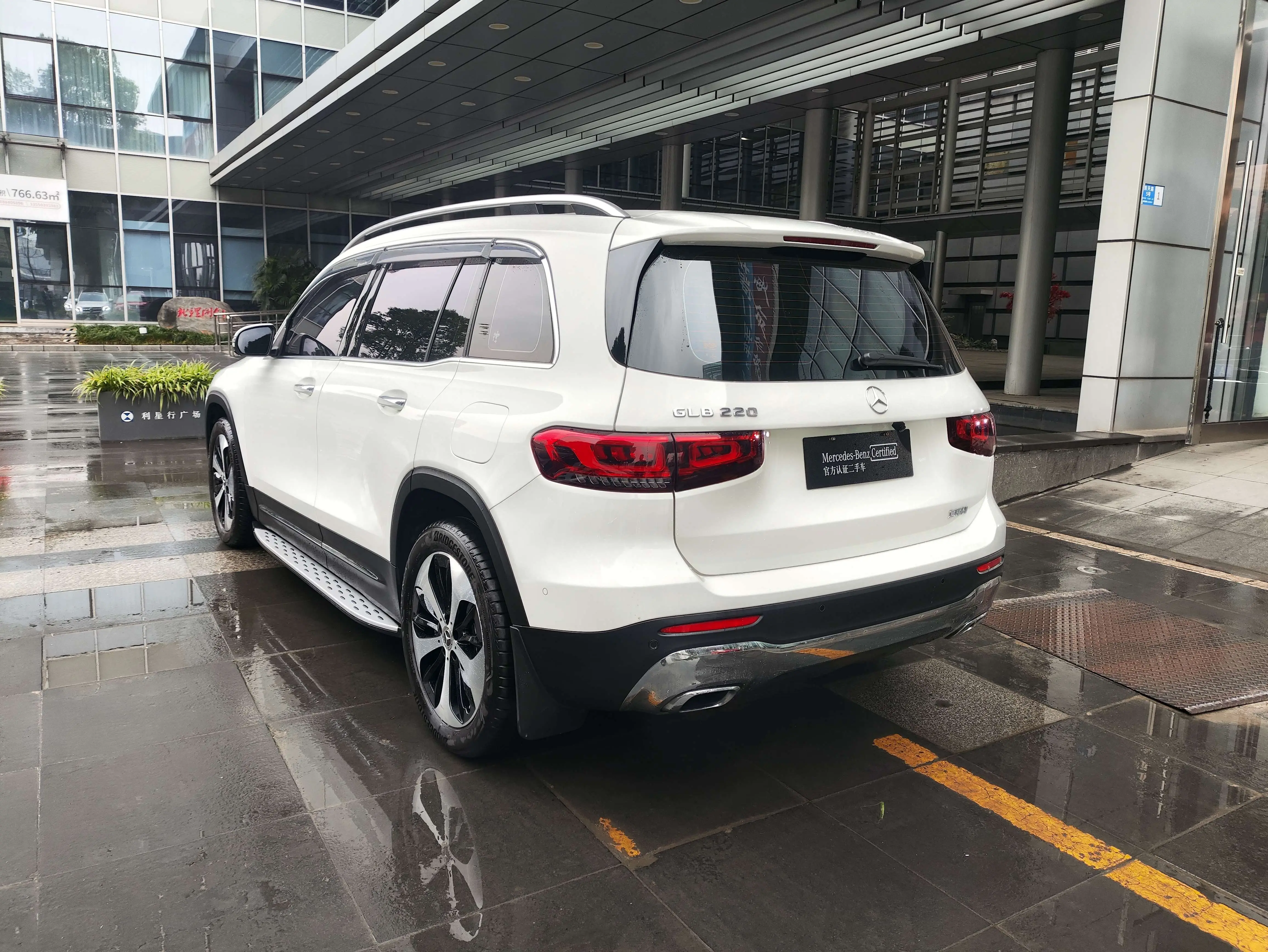 Mercedes-Benz GLB