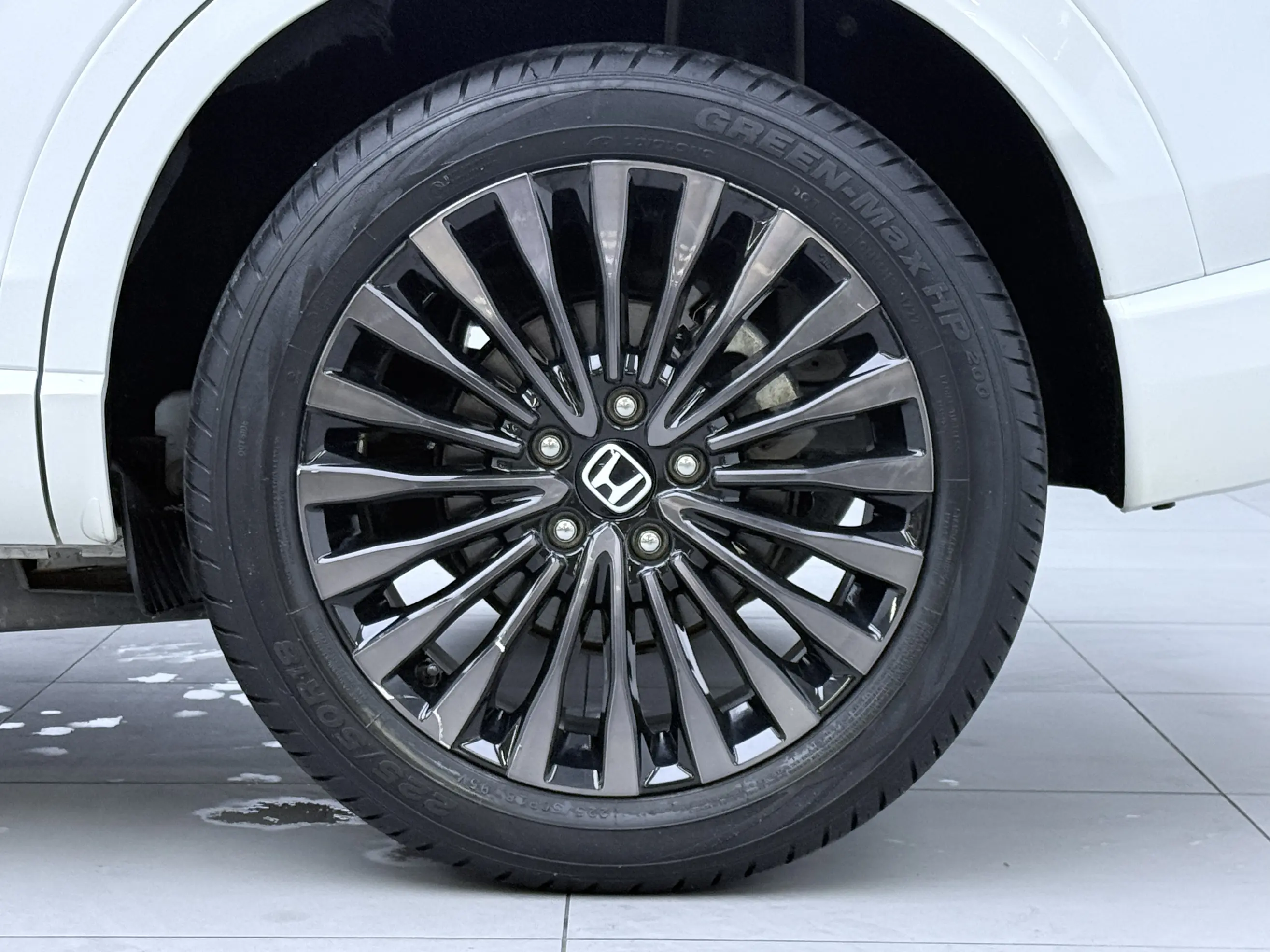 Honda E:NP1 Ji Pai 1