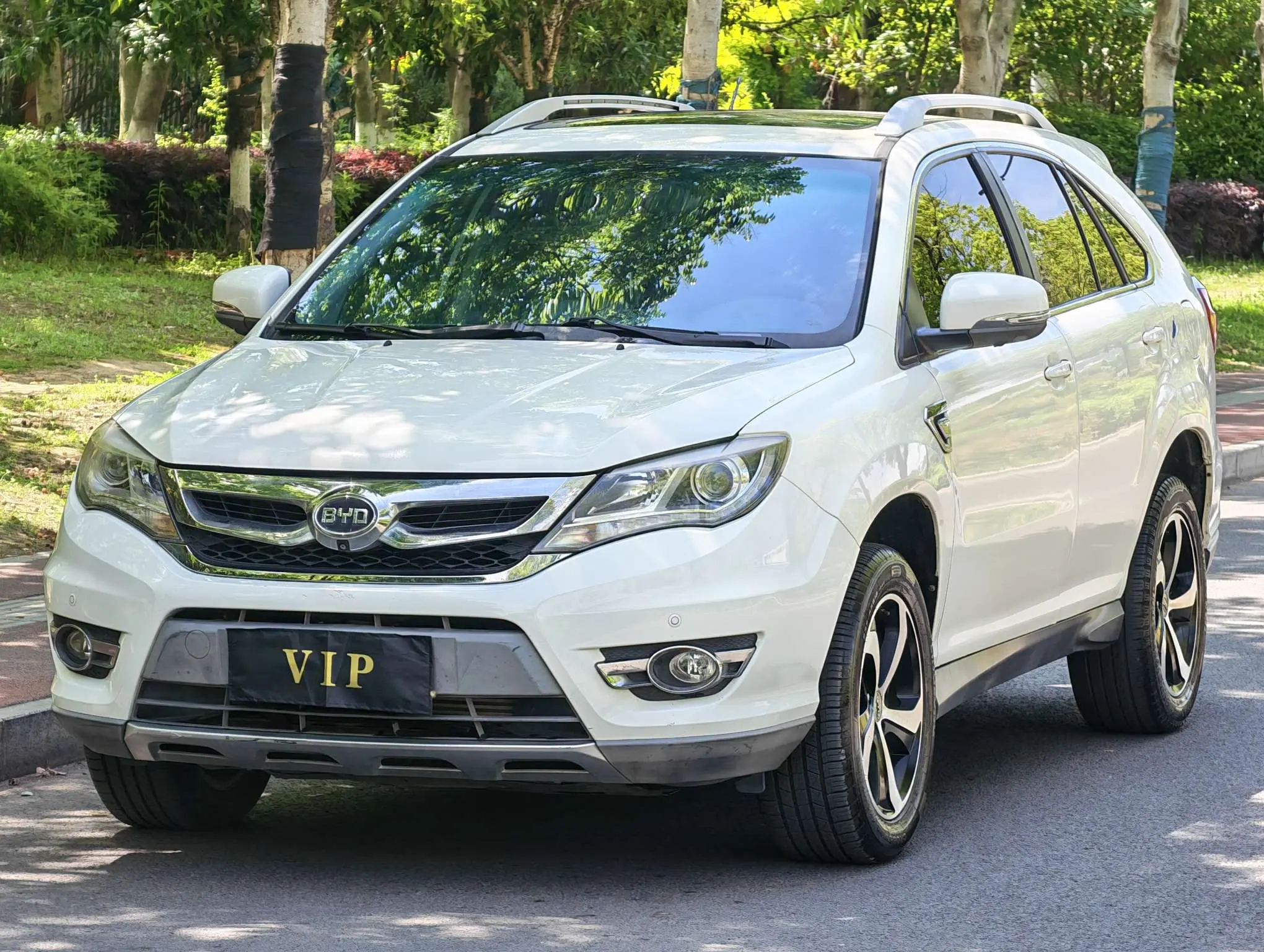 BYD S7
