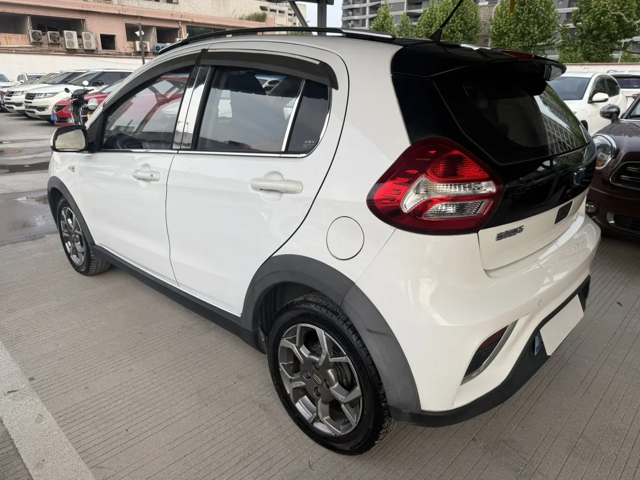 Geely Vision X1